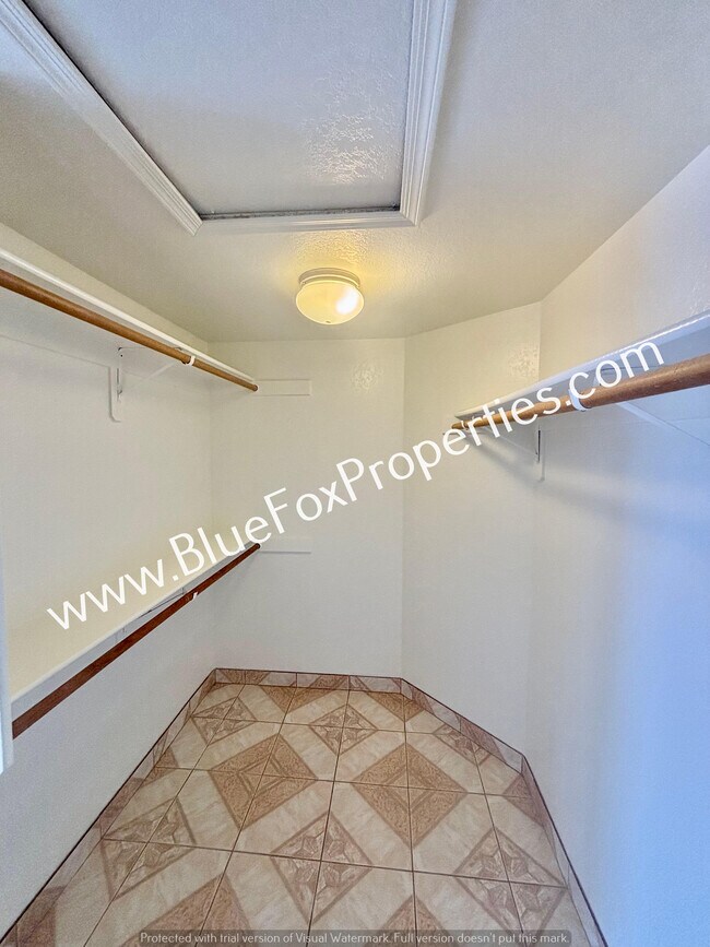 Building Photo - 8552 N Winchester Creek Dr