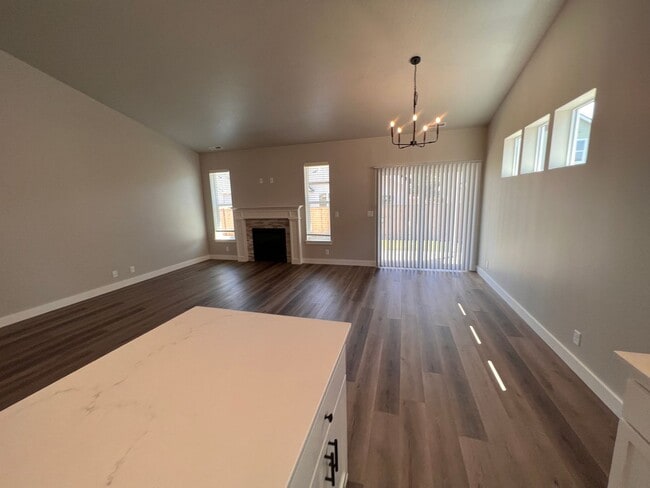 Building Photo - Brand new 3 bedroom home In South Springfi...