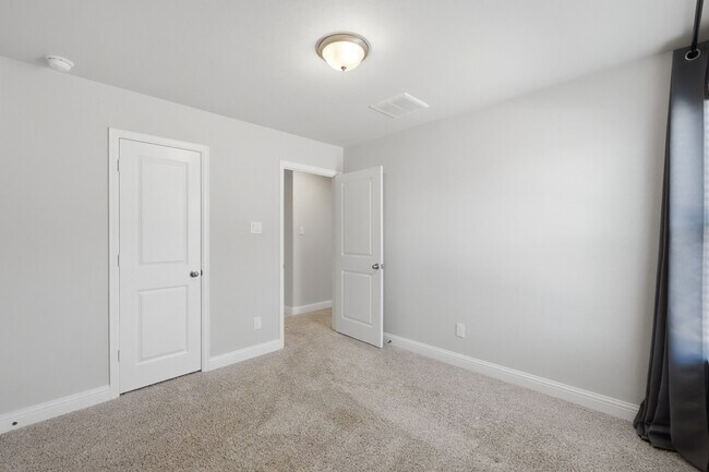 Building Photo - 2809 Andante Green Dr