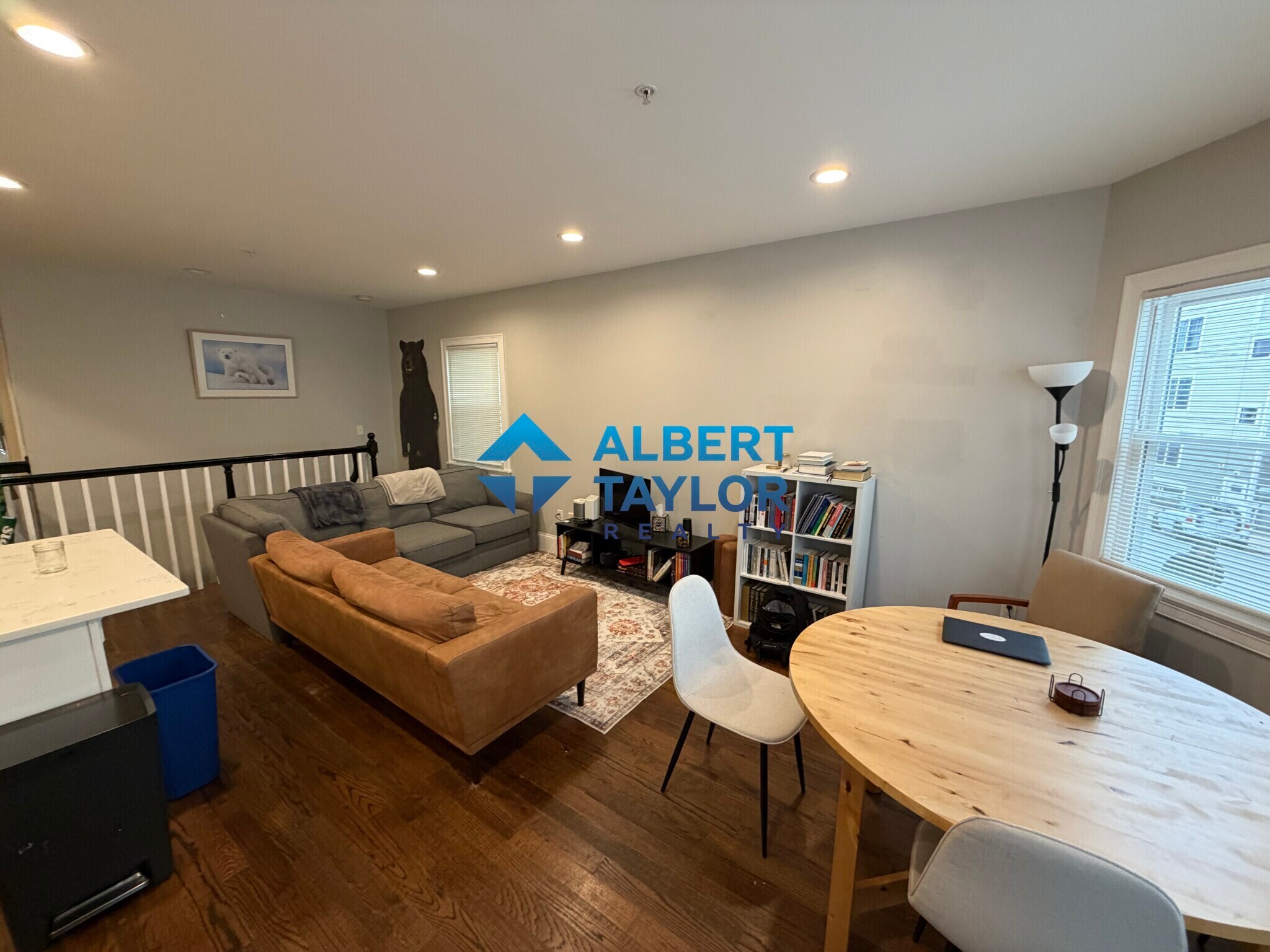 Building Photo - 29 Darling St