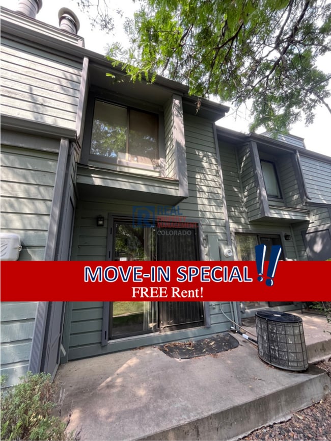 Building Photo - 3556 S Depew St