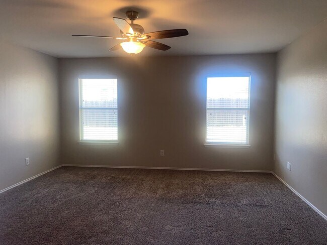 Building Photo - 3 BEDROOM, BELTON ISD