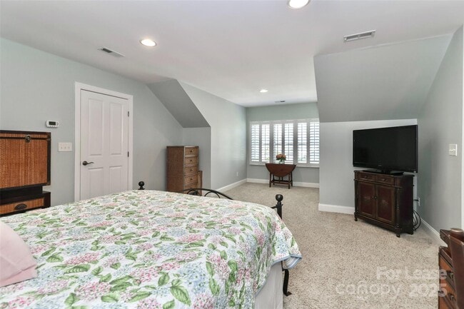 Building Photo - 115 Brawley Point Cir