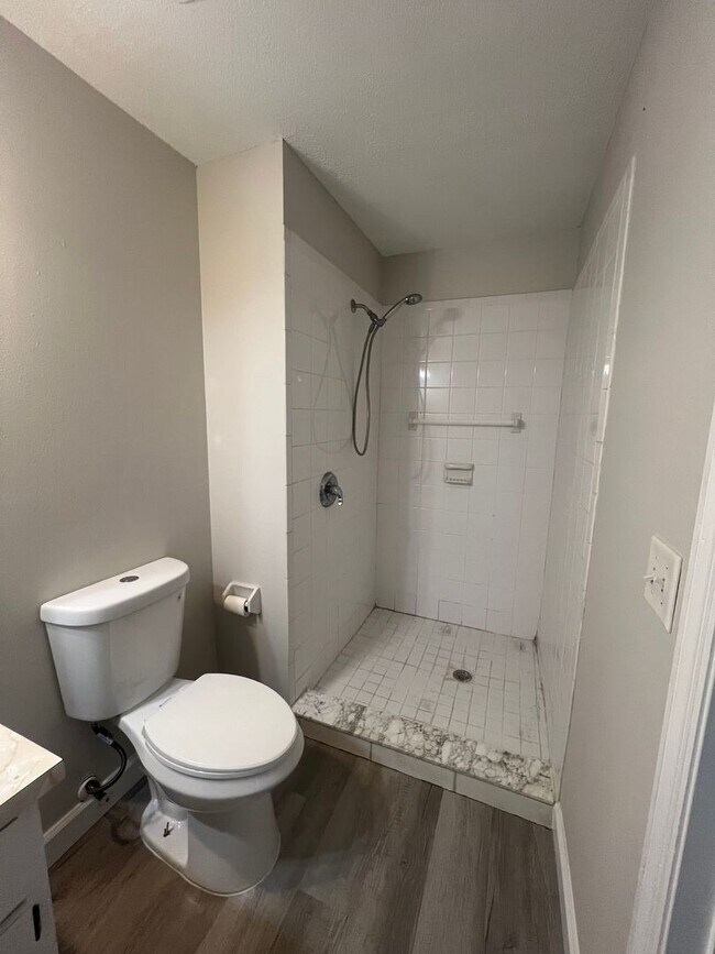 Building Photo - Spacious Orlando Home on Quiet Cul-de-Sac