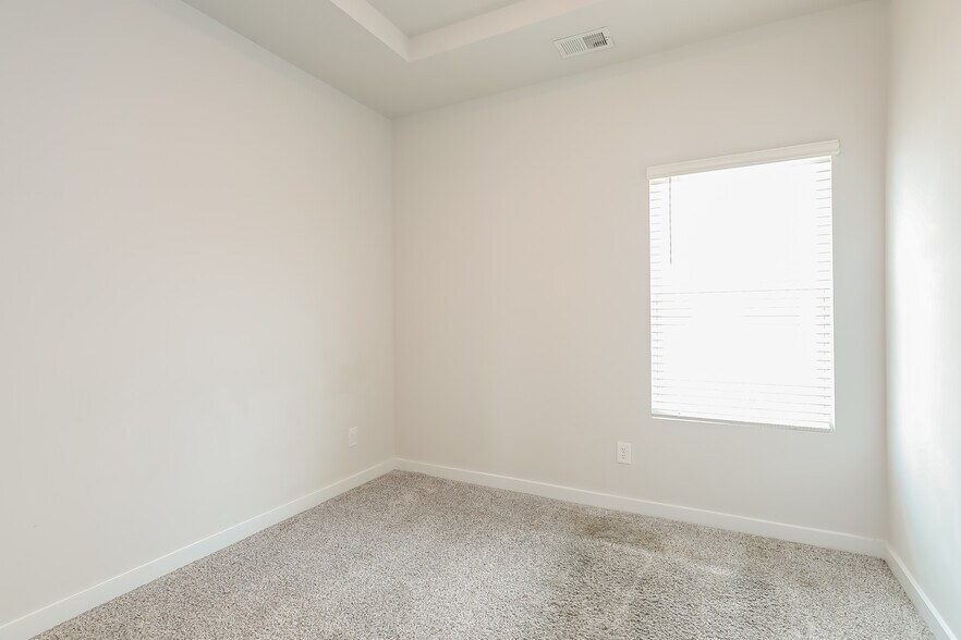 Building Photo - 9949 Hunter Pl