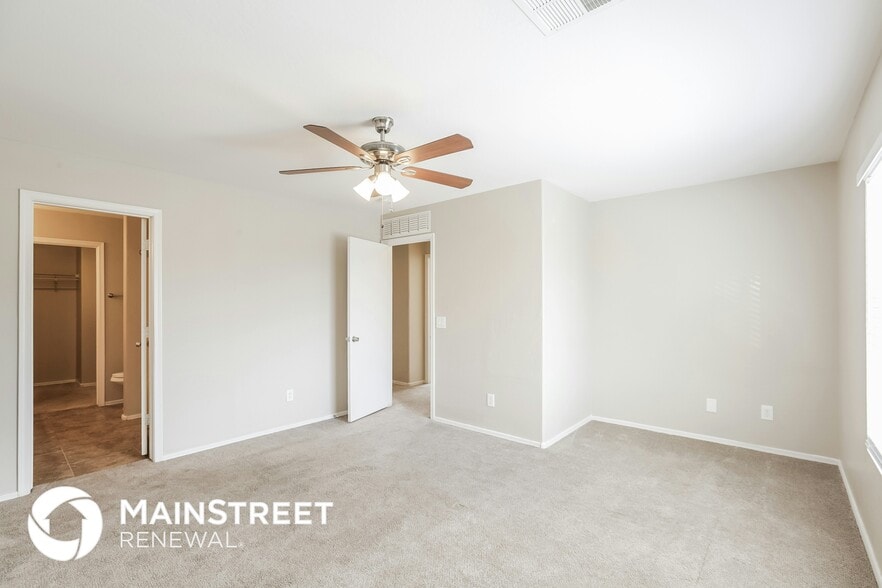 Building Photo - 12450 W Via Camille