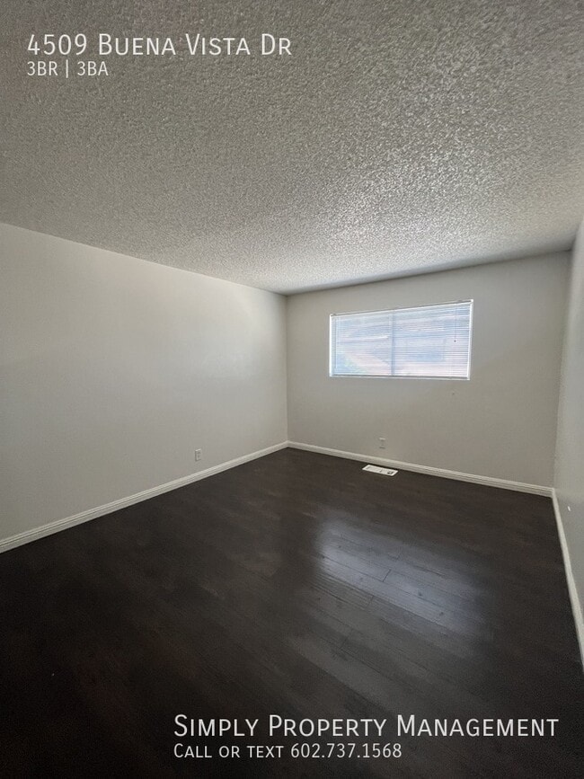 Building Photo - 4509 Buena Vista Dr