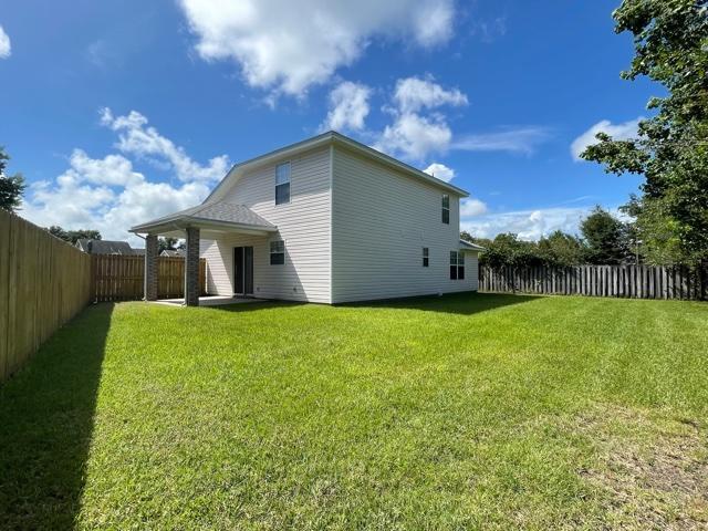 Building Photo - 925 Village Ln