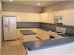Building Photo - 1385 El Camino Village Dr