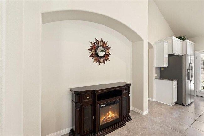 Building Photo - 601 Flag Ln