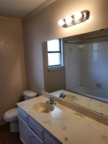 Building Photo - 4200 Pyracantha Dr