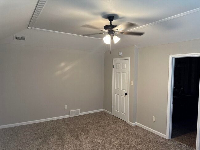 Building Photo - 339 Oakleigh Dr