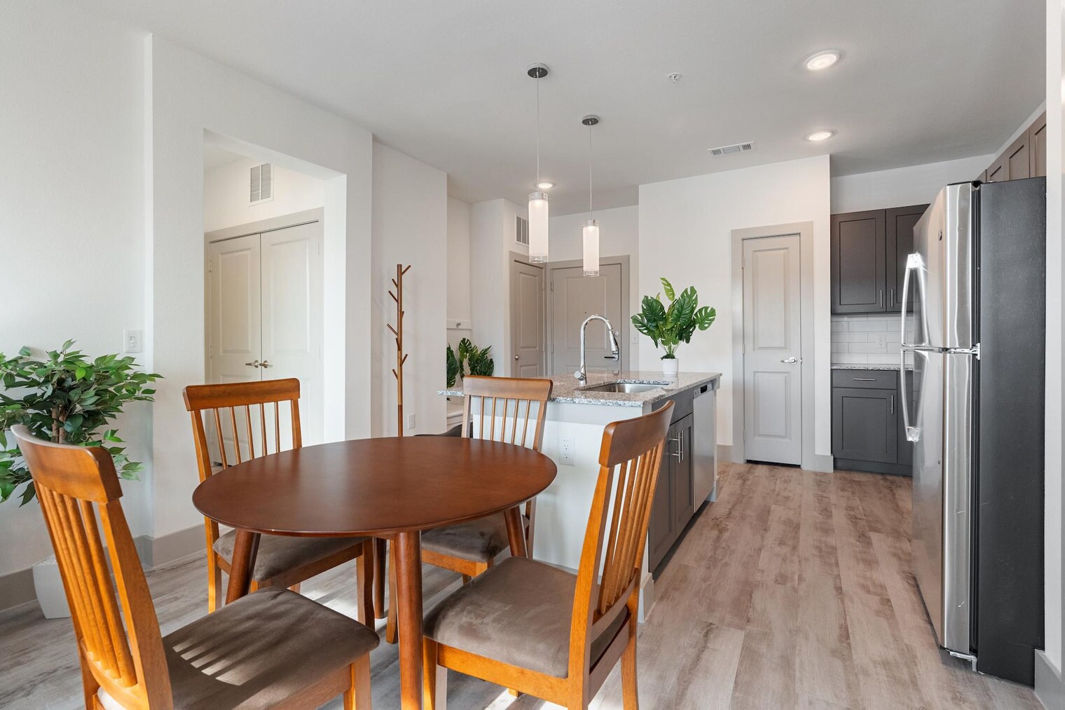 Building Photo - 12100 1/2 Ferrystone Glen Drive-SI FL3-ID1240335P