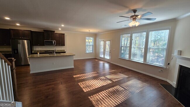 Building Photo - 13106 Vista Dr SE