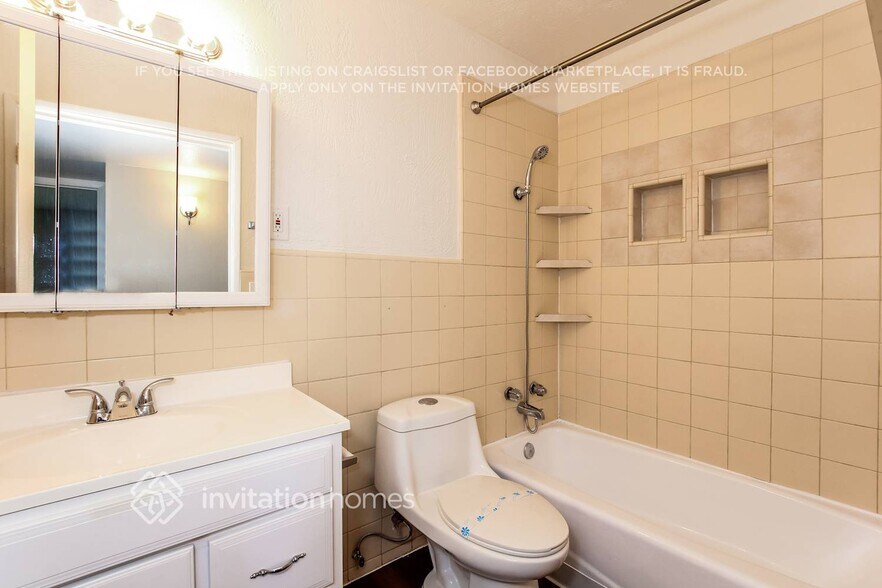 Building Photo - 3101 W Cortez St