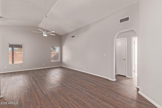 Building Photo - 8651 N 107th Dr
