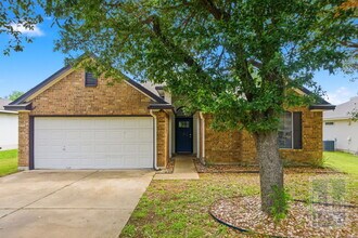 Building Photo - 1006 Buttercup Ct