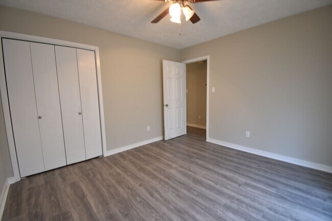 Building Photo - COMING SOON-3 BEDROOM 2 BATHROOM - NO PETS