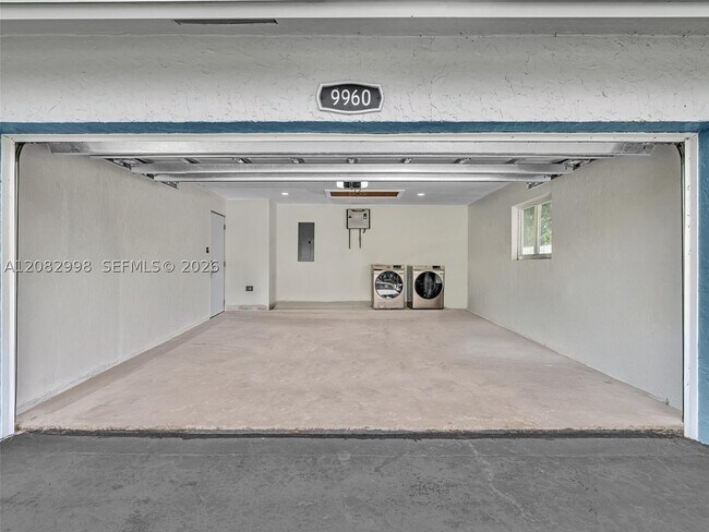Building Photo - 9960 NW 23rd St