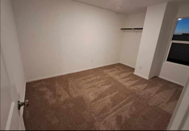 Building Photo - 3819 Millbrook Wy