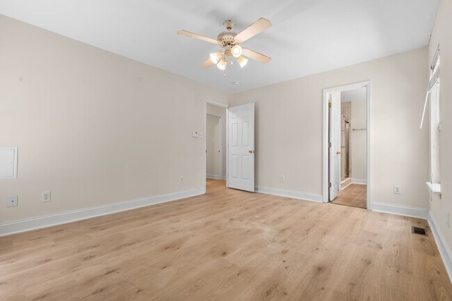 Building Photo - 5703 Stardust Dr
