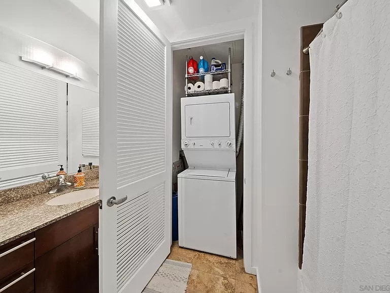 Building Photo - 1025 Island Ave