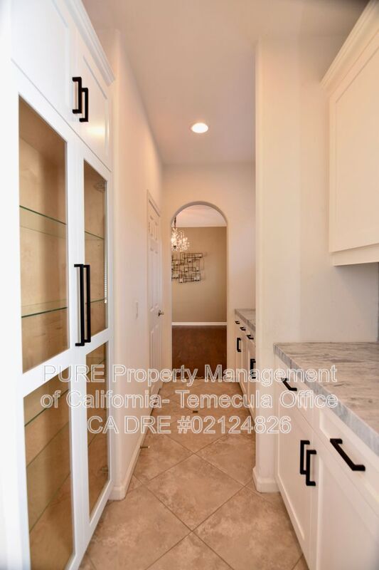 Building Photo - 31824 Via Del Paso