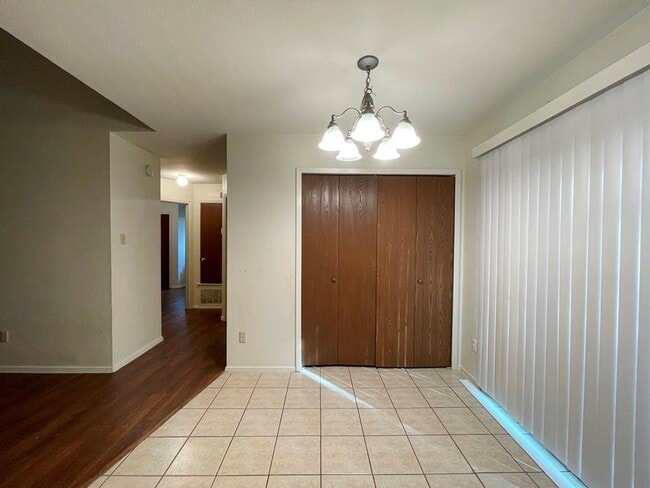 Building Photo - 4508 Dorsett Oaks Cir