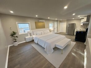 Building Photo - 950 US-9