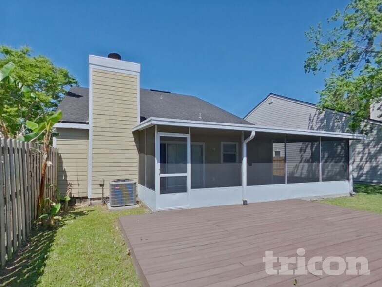 Building Photo - 8115 Mactavish Way E