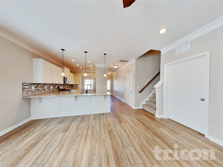 Building Photo - 75 Wrenwood Dr