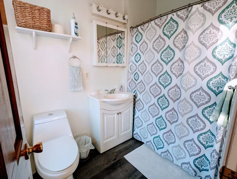 Building Photo - 1710 W Leigh St