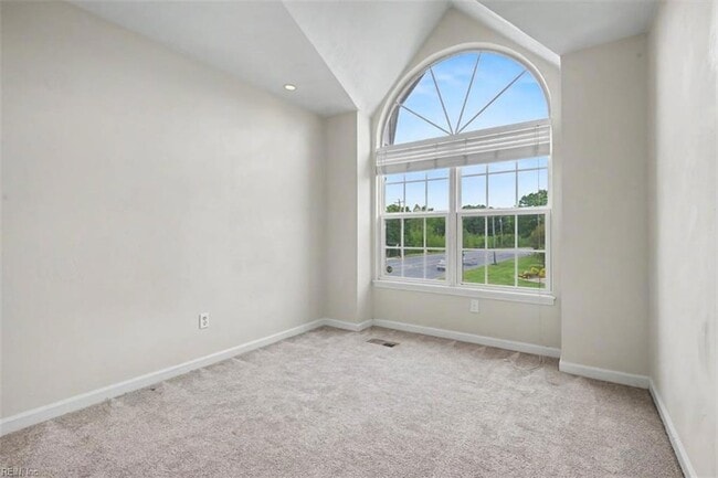 Building Photo - 601 Huntly Dr