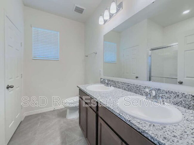 Building Photo - 8476 Monterey Pne Wy