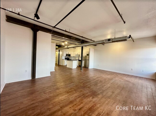 Building Photo - 204 Walnut St