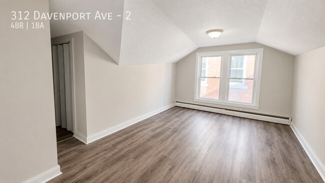 Building Photo - 312 Davenport Ave