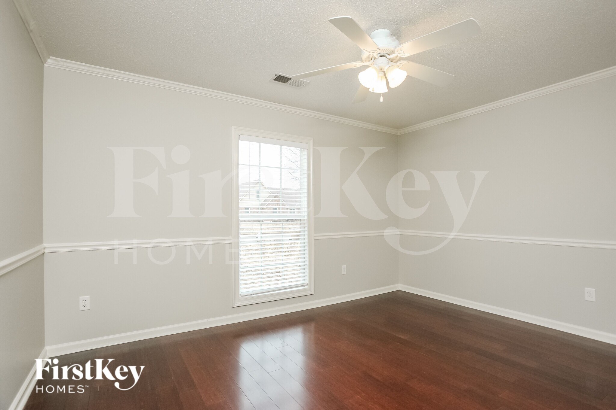 Building Photo - 662 Eden Brook Ln