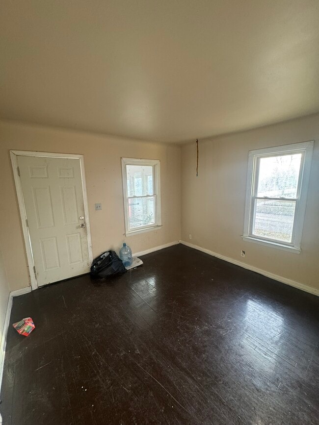 Building Photo - 1601 Mabel Ave