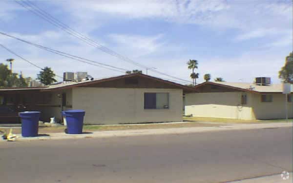 Primary Photo - Sunset Villa