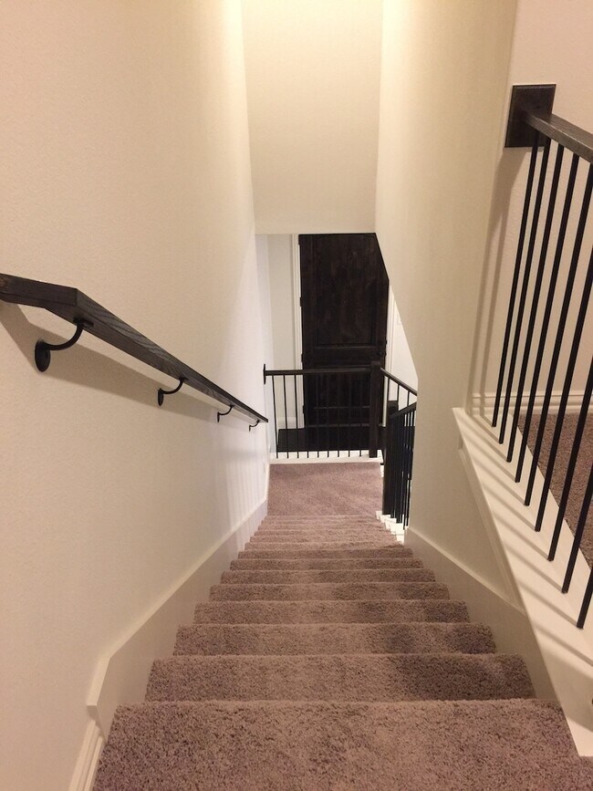 Building Photo - GORGEOUS 3 BEDROOM TOWNHOUSE LOCATED IN VILLAS AT STONEGATE IN MCKINNEY!