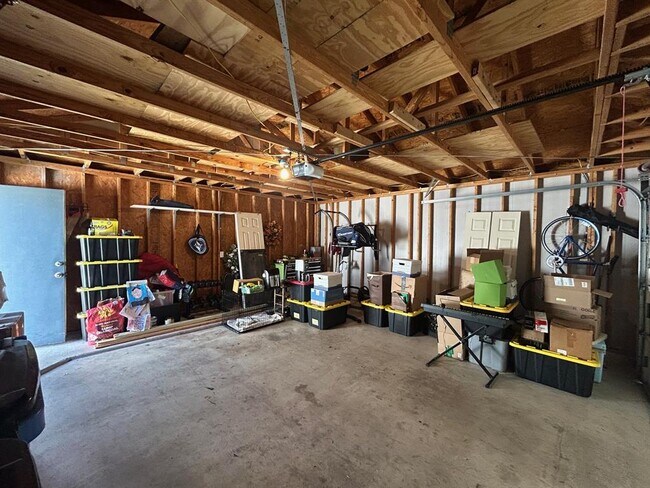 Building Photo - 18411 Mammoth Cave Blvd