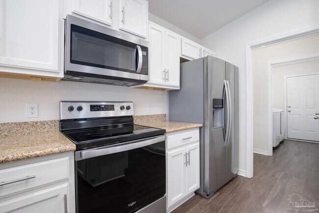 Building Photo - 4375 Thistle Pine Ct