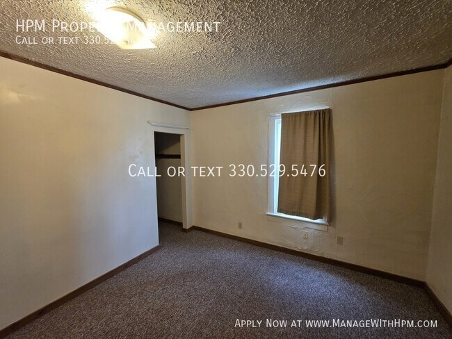 Building Photo - 497 Sumner St
