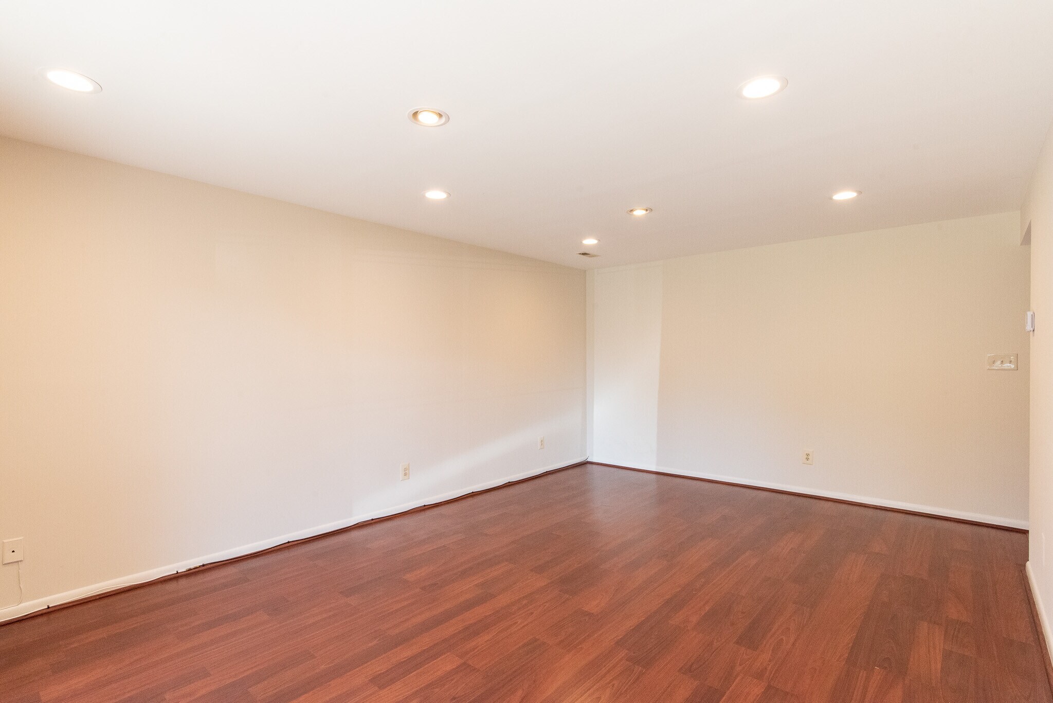 Building Photo - 112 Castletown Rd