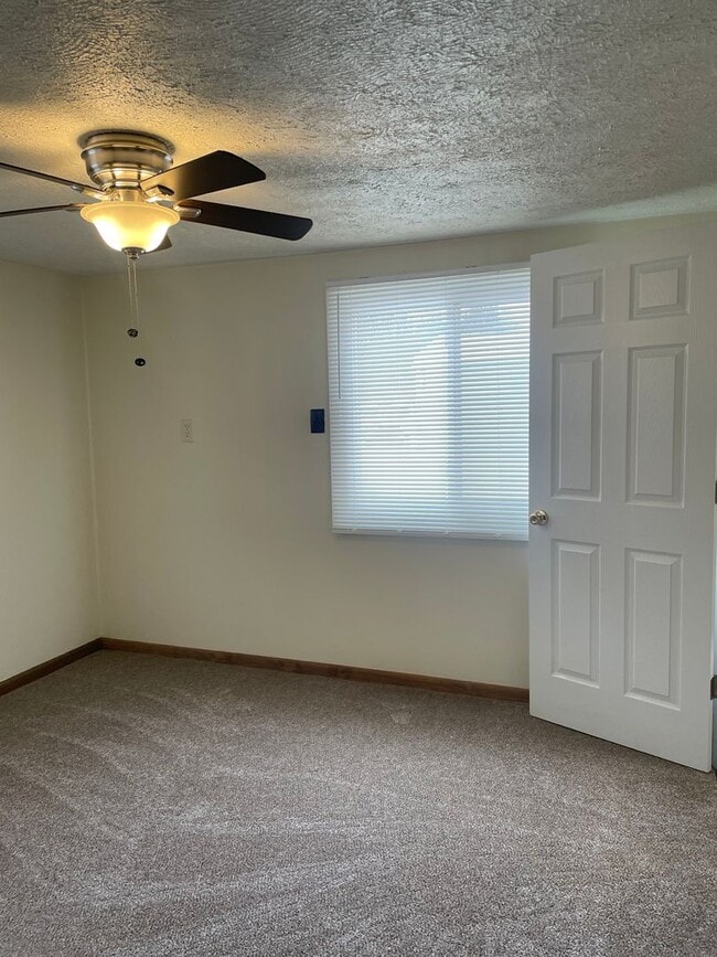 Building Photo - 1144 Prince Dr