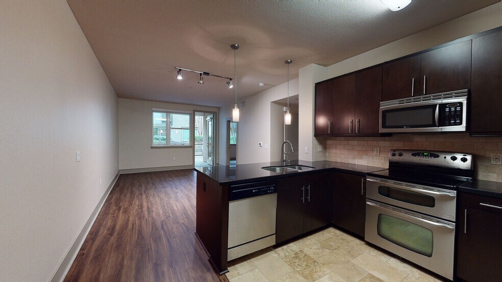 Building Photo - 1818 Platinum Triangle