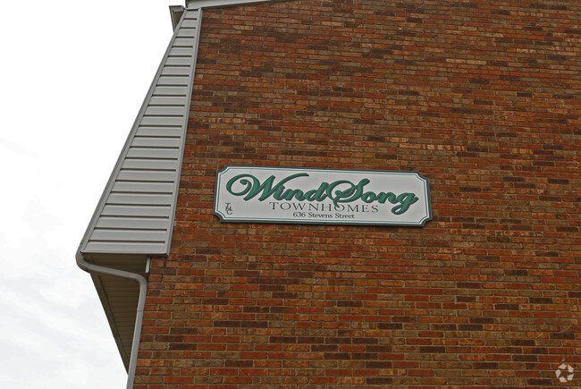 Building Photo - Windsong Apartments