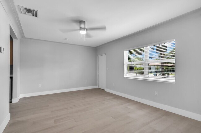 Building Photo - 351 NE 82nd St