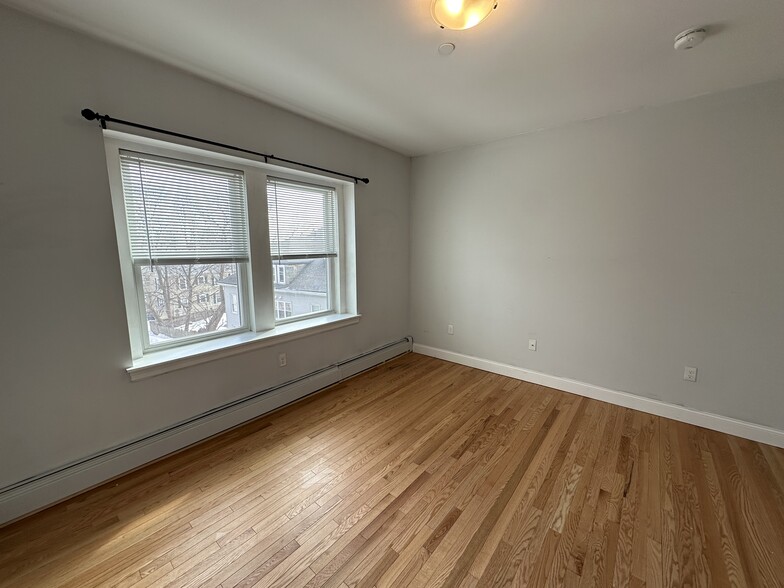 Building Photo - 231 Lafayette St