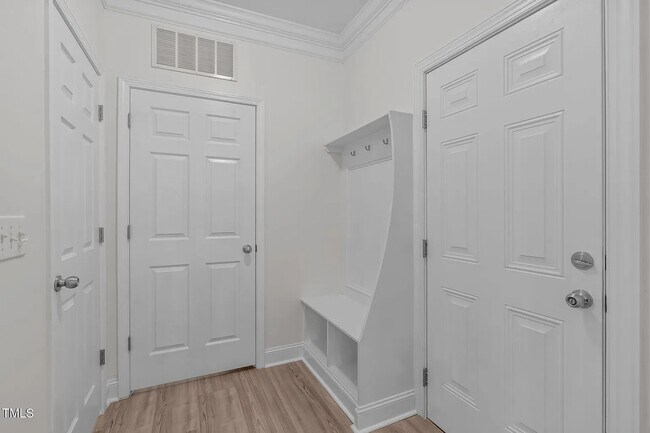 Building Photo - 633 Democracy St